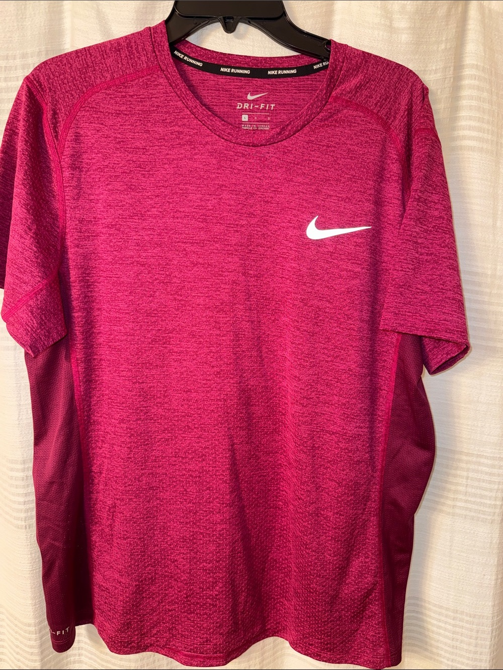 Nike Men's Dri-FIT Short Sleeve Tee in Magenta